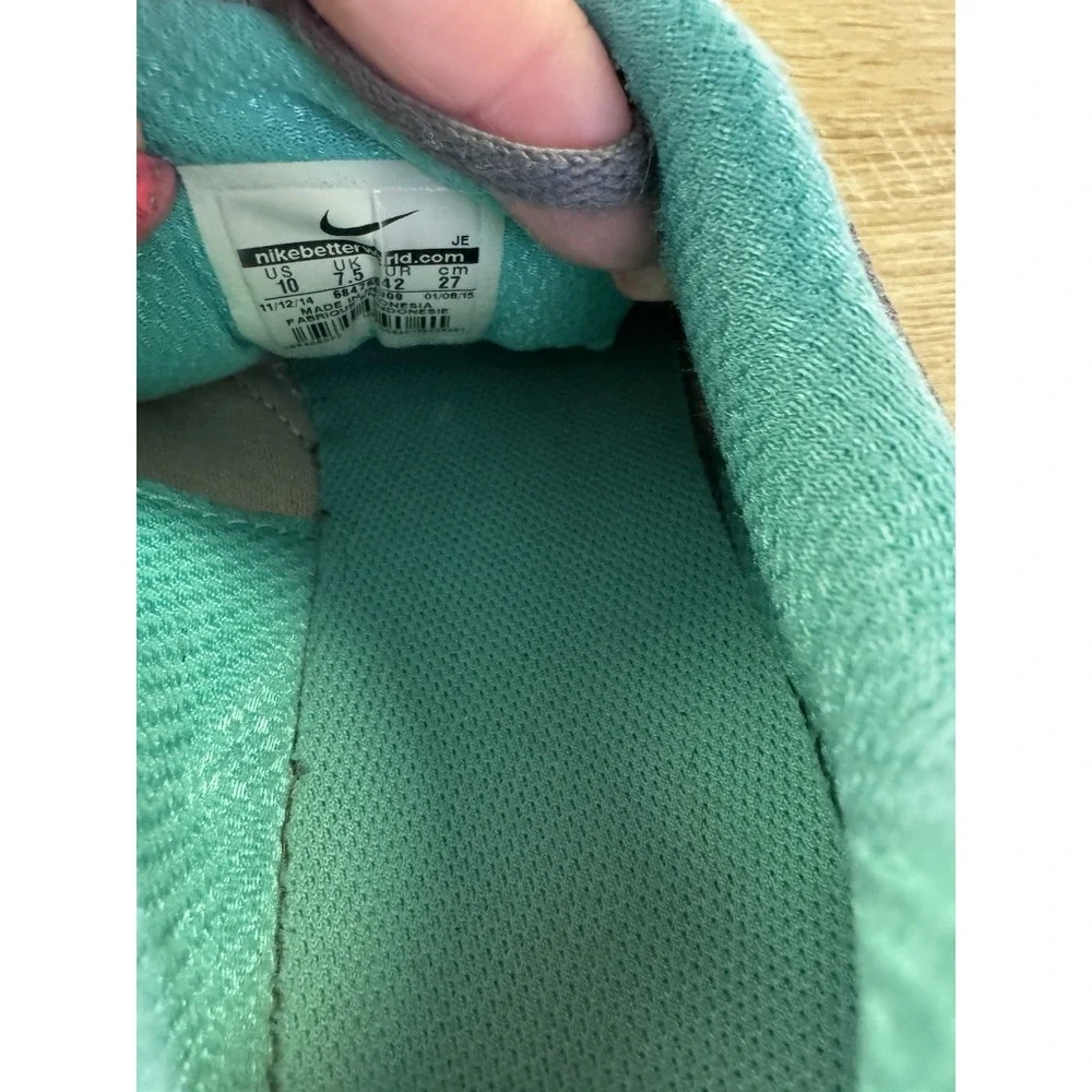Nike Womens Downshifters Gray and Teal Size 10 Good Condition SB22